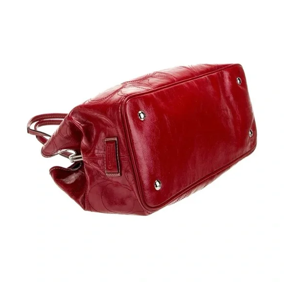 Elegant Red Leather Coach Tote Bag - Picture 5 of 10
